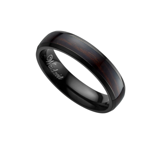 Dámsky drevený prsteň Waidzeit Harmonie z čiernej ocele a dubu močiarny – temná lesná elegancia