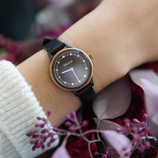 Dámske drevené hodinky Cherry Black Petite