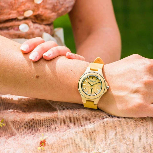 Drevené hodinky dámske Steirische Zirbenuhr