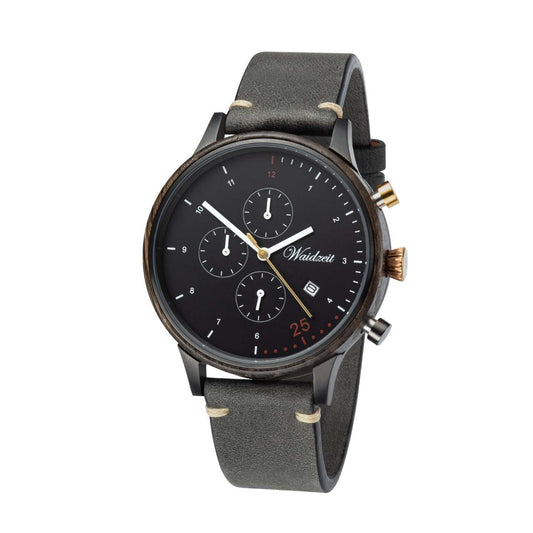 Drevené hodinky Waidzeit Barista Oro Leather – luxusné pánske hodinky z močiarného duba s čiernym ciferníkom, zlatými detailmi a koženým remienkom, inšpirované talianskou kávou