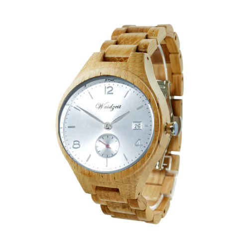 Pánske drevené hodinky Waidzeit Barrique Chardonnay – elegantný model z dubového dreva s chronografickým ciferníkom v bielo-striebornom prevedení