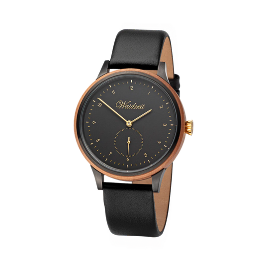 Unisex drevené hodinky Waidzeit Cherry Black z čerešňového dreva s čiernym koženým remienkom – klasická elegancia v prírodnom štýle