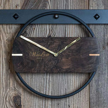 drevené nástenné hodiny