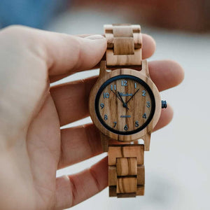 kvalitné drevené hodinky