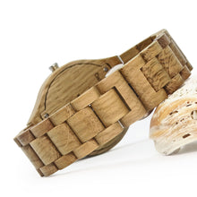 pasnke hodinky vyrobene z dreva
