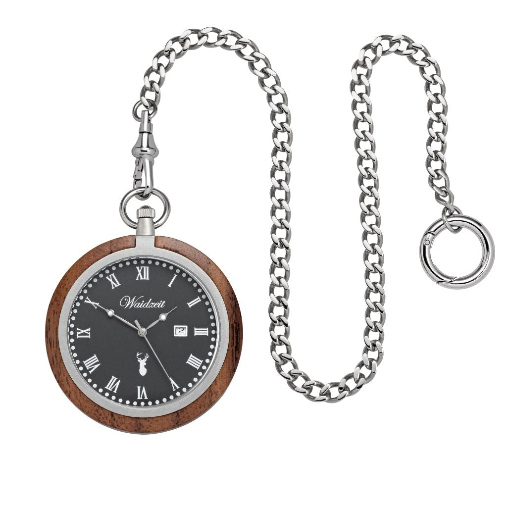 Detail vreckových hodiniek Waidzeit Čierny Orech Antik – klasický ciferník s rímskymi číslicami a decentnou antracitovou textúrou
