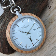 vreckové hodinky z dreva